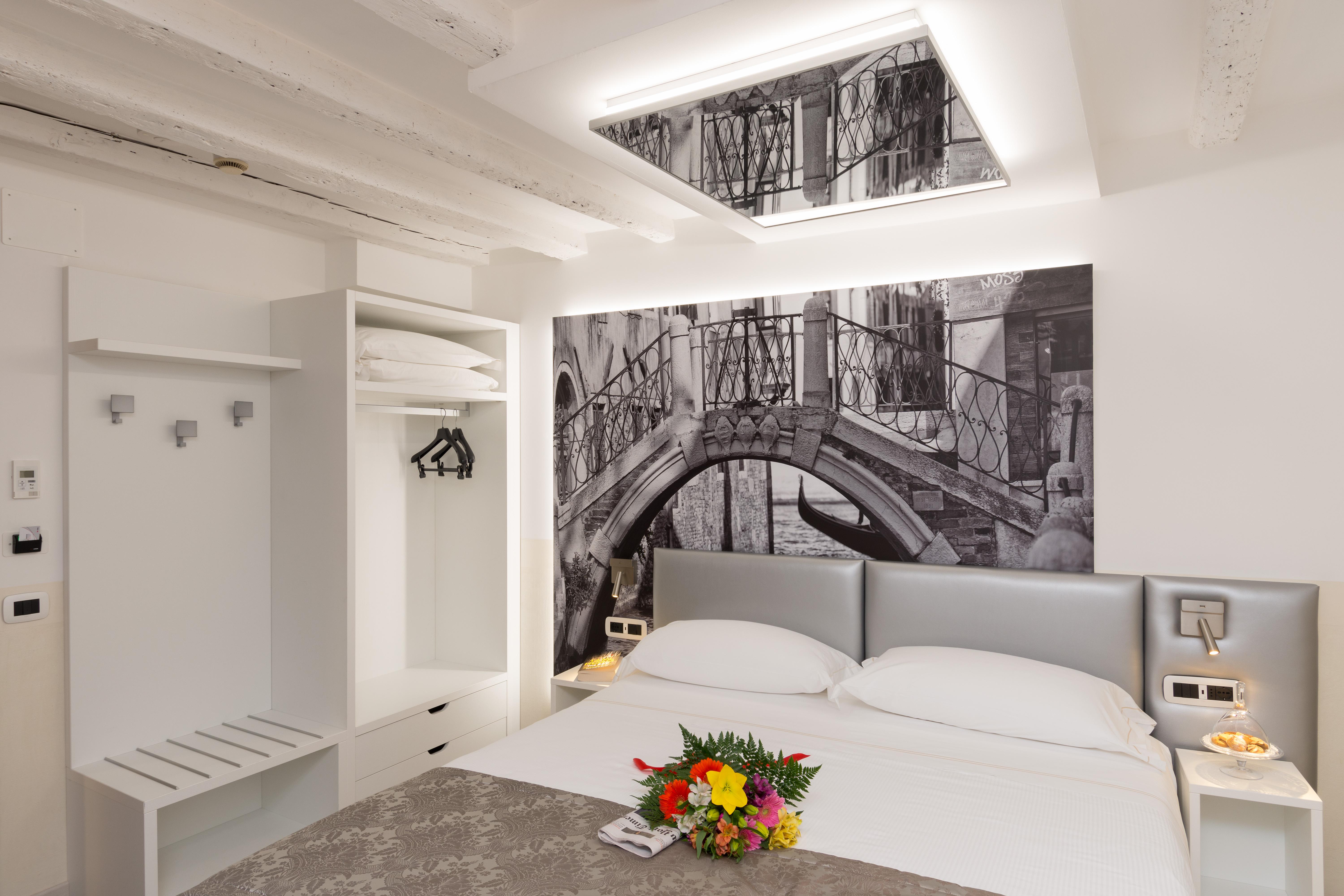 UNAHOTELS Ala Venezia Esterno foto
