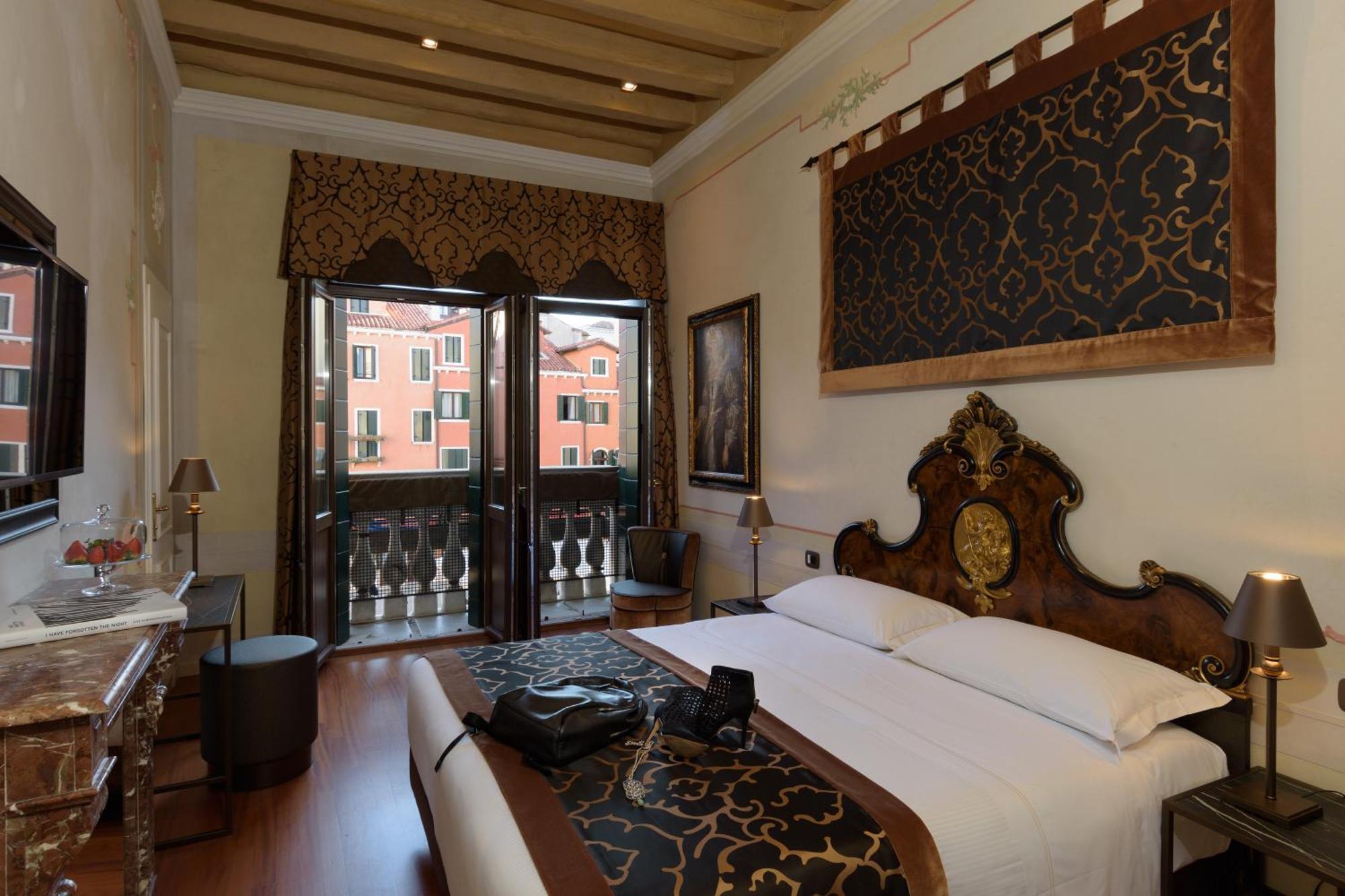 UNAHOTELS Ala Venezia Esterno foto