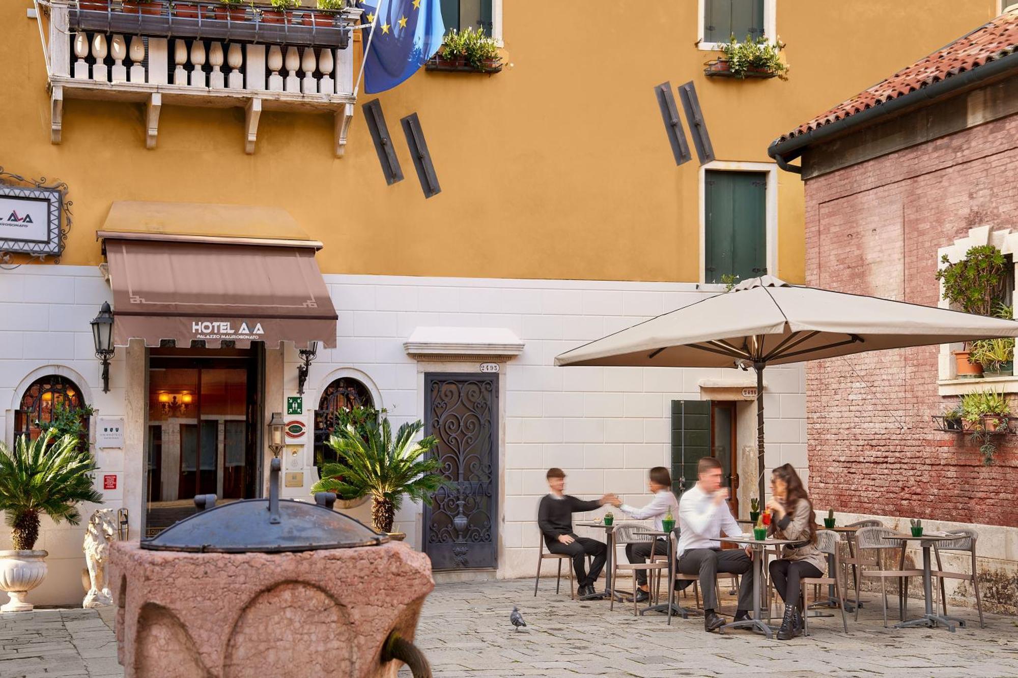 UNAHOTELS Ala Venezia Esterno foto