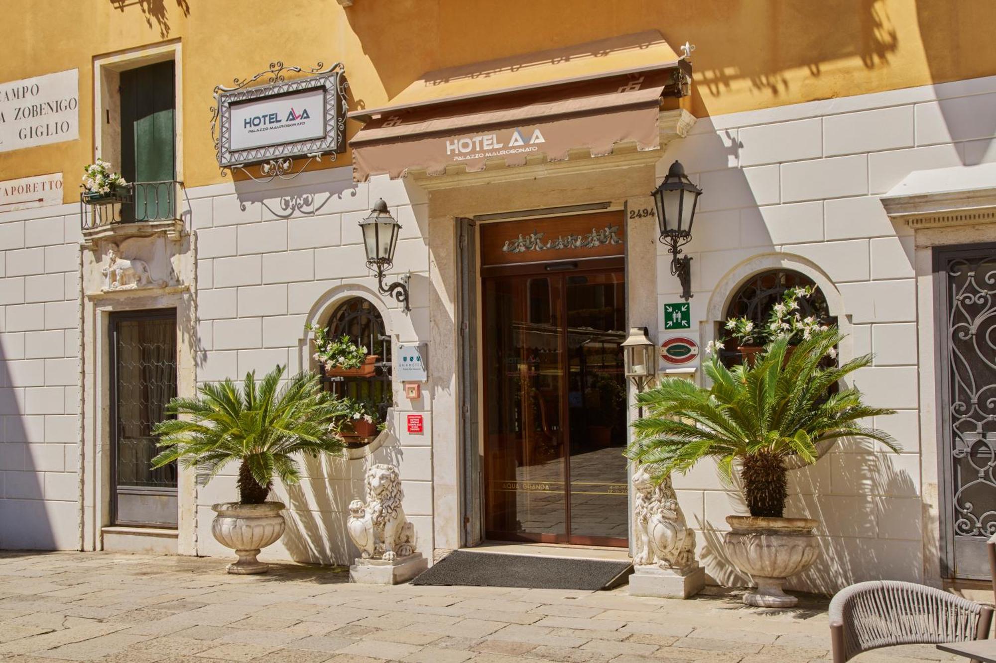UNAHOTELS Ala Venezia Esterno foto