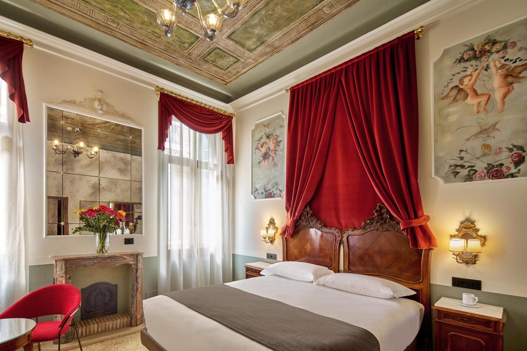 UNAHOTELS Ala Venezia Esterno foto